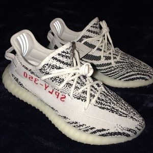 Yeezy boost 350 v2 zebra